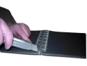 Срежьте выступающие части винтов MS 25
